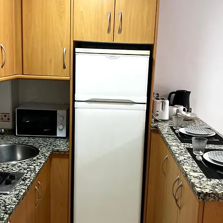 Fuengirola, Estudio 9 Centro